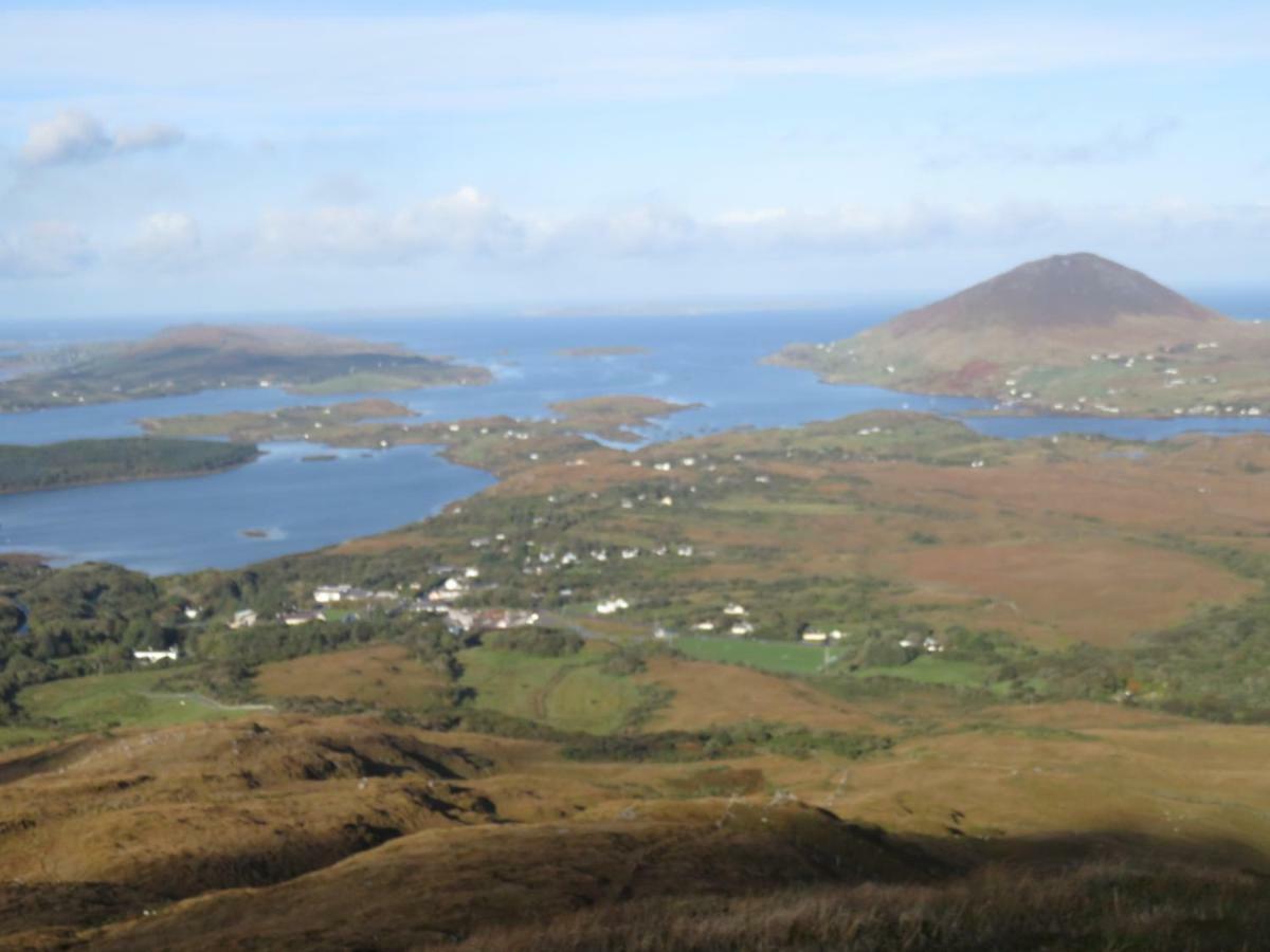 Letterfrack Farm Lodge House In Letterfrack Village Connemara Kültér fotó